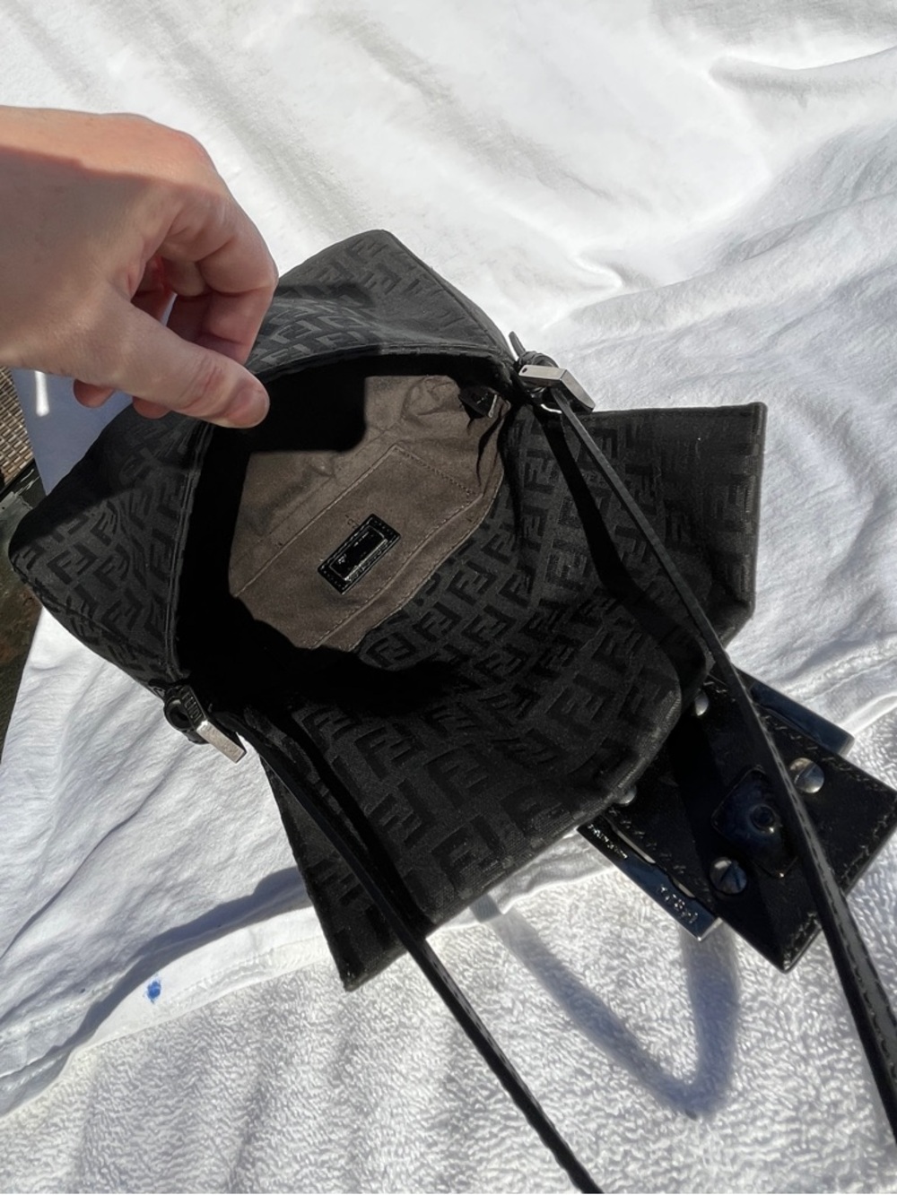 Authentic Vintage Black Fendi Baguette - Picture 15 of 16